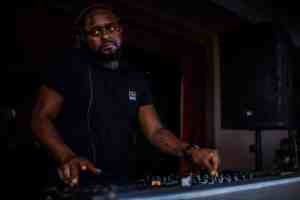 deeper phil – the warehouse yfm guest mix