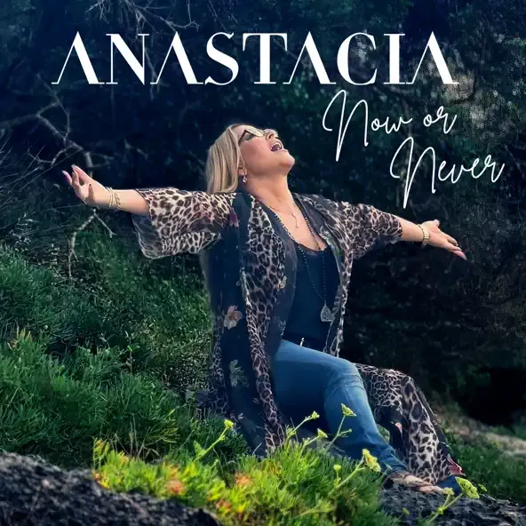 Anastacia – Now or Never